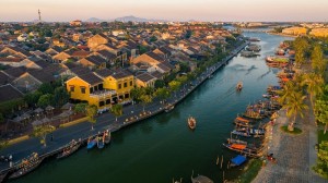 CENTRAL VIETNAM: DANANG - HOIAN - HUE