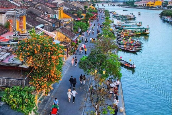 HANOI - HALONG BAY -HUE - HOIAN - HO CHI MINH CITY - MEKONG DELTA